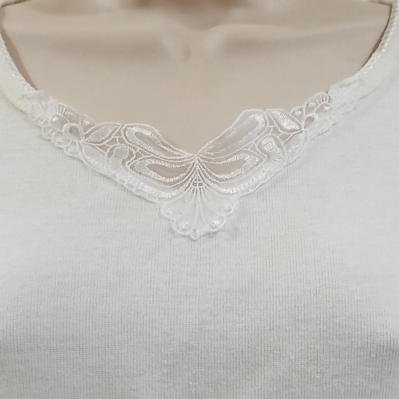 American weekend women's white blouse size large - Picture 4 of 9